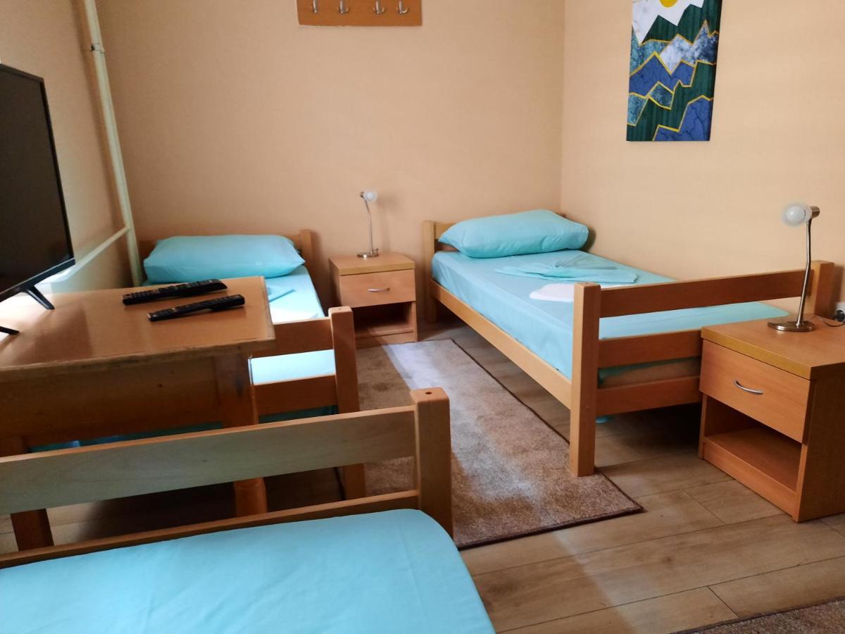 Petar Drapsin Hostel Beograd Bagian luar foto