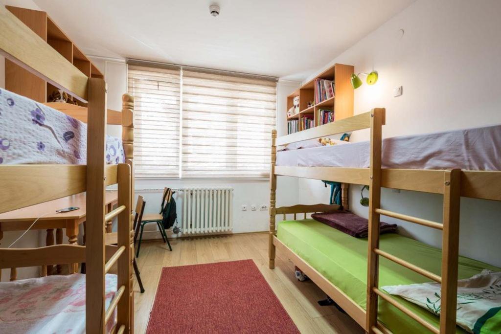 Petar Drapsin Hostel Beograd Bagian luar foto